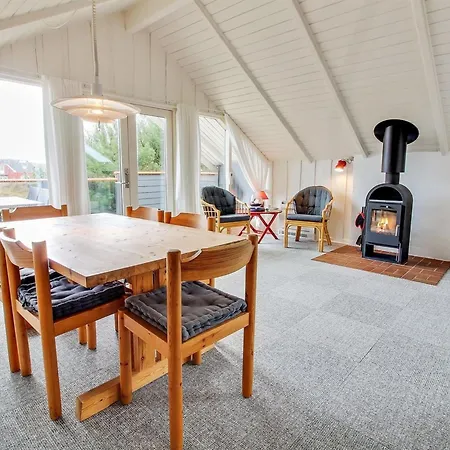 Feriehus Josie - 200m From The Sea By Interhome